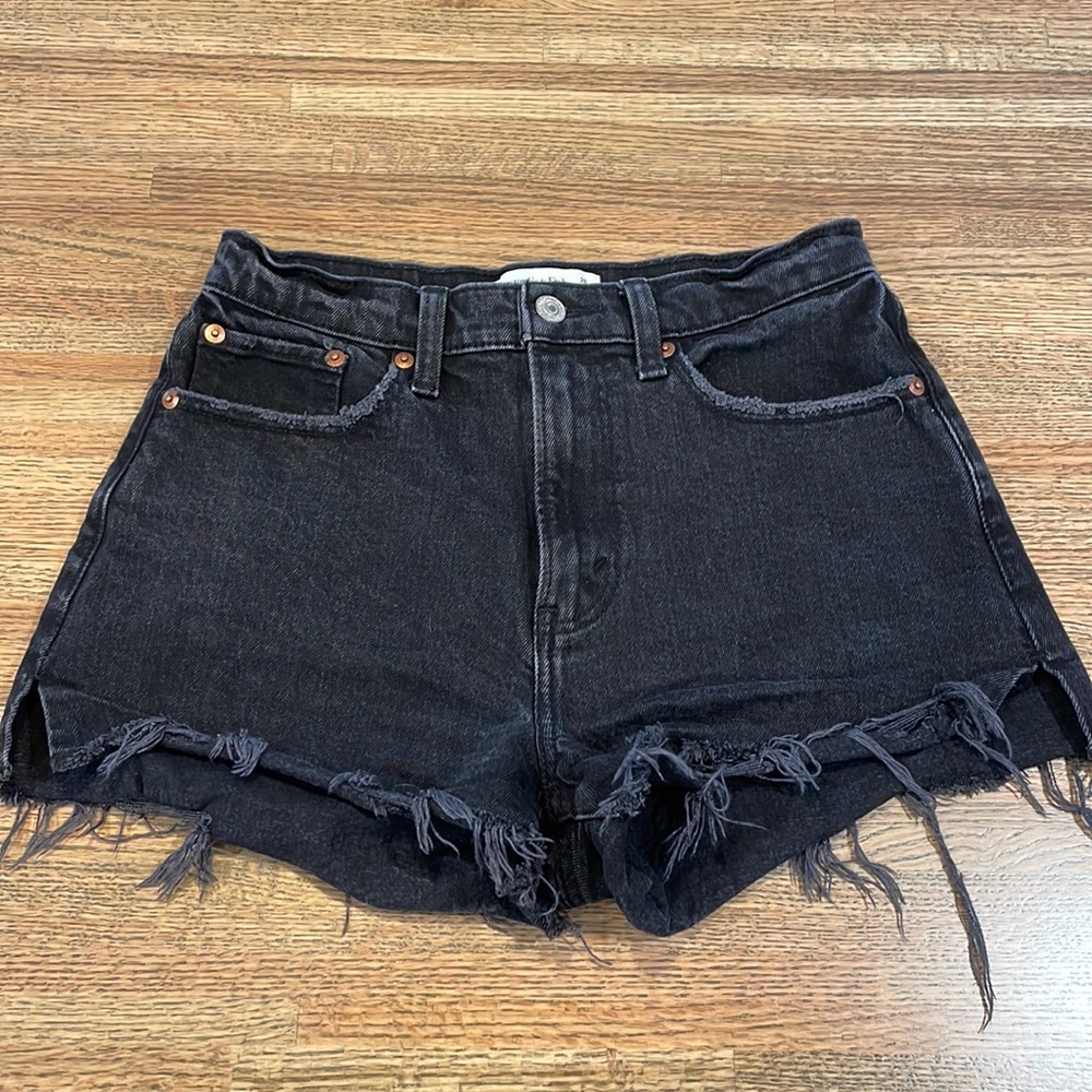 A&F cut off shorts